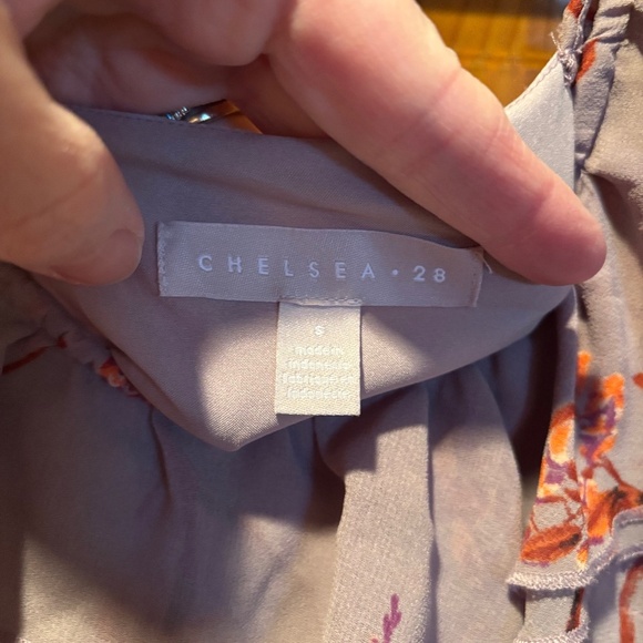 Chelsea28 Ruffle Neck Chiffon Midi Dress in Purple Quail Floral Trial Small - Picture 4 of 8